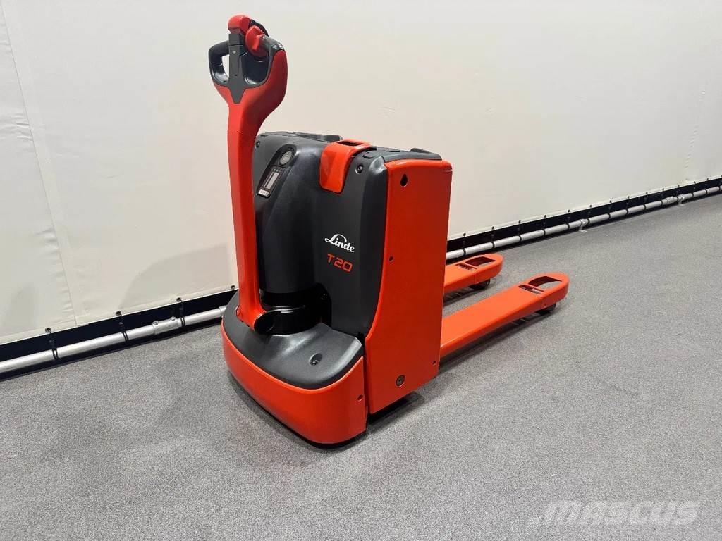 Linde T 20 Lavansiirtotrukit