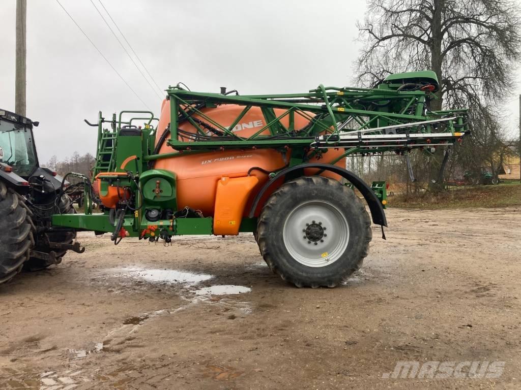 Amazone UX 5200 Hinattavat ruiskut