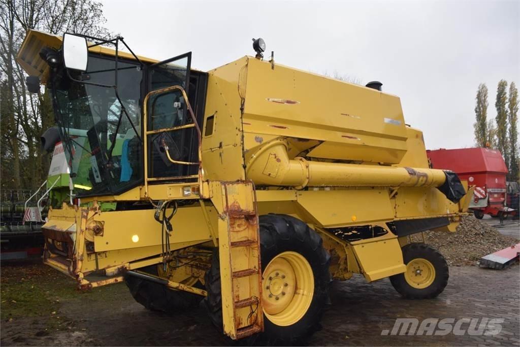 New Holland TF 42 Leikkuupuimurit
