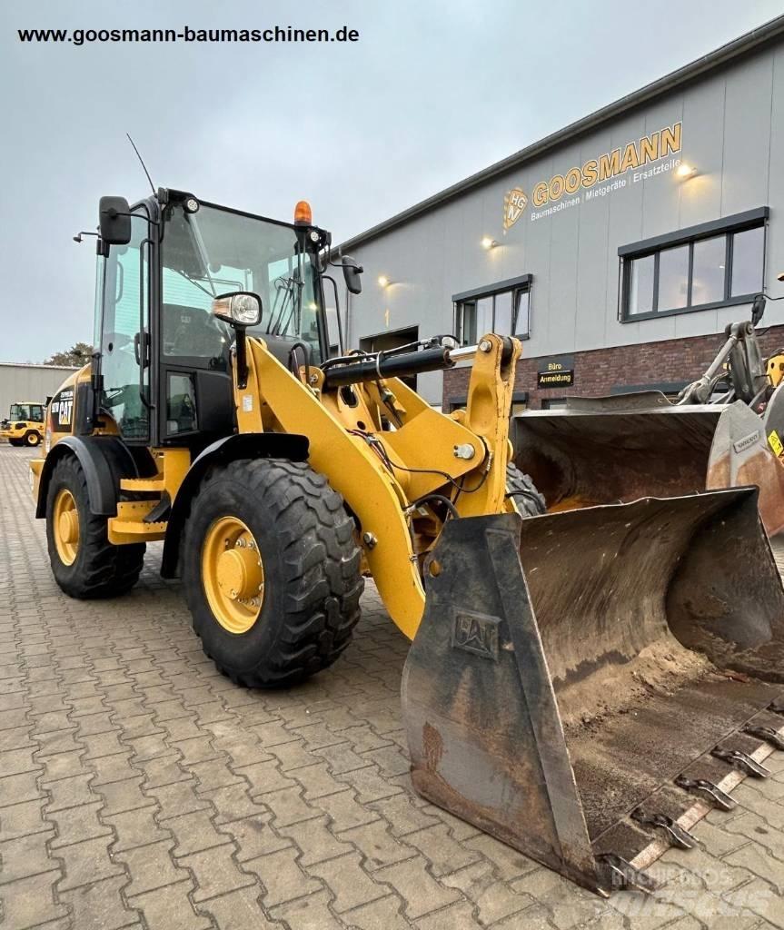 CAT 907 M Pyöräkuormaajat
