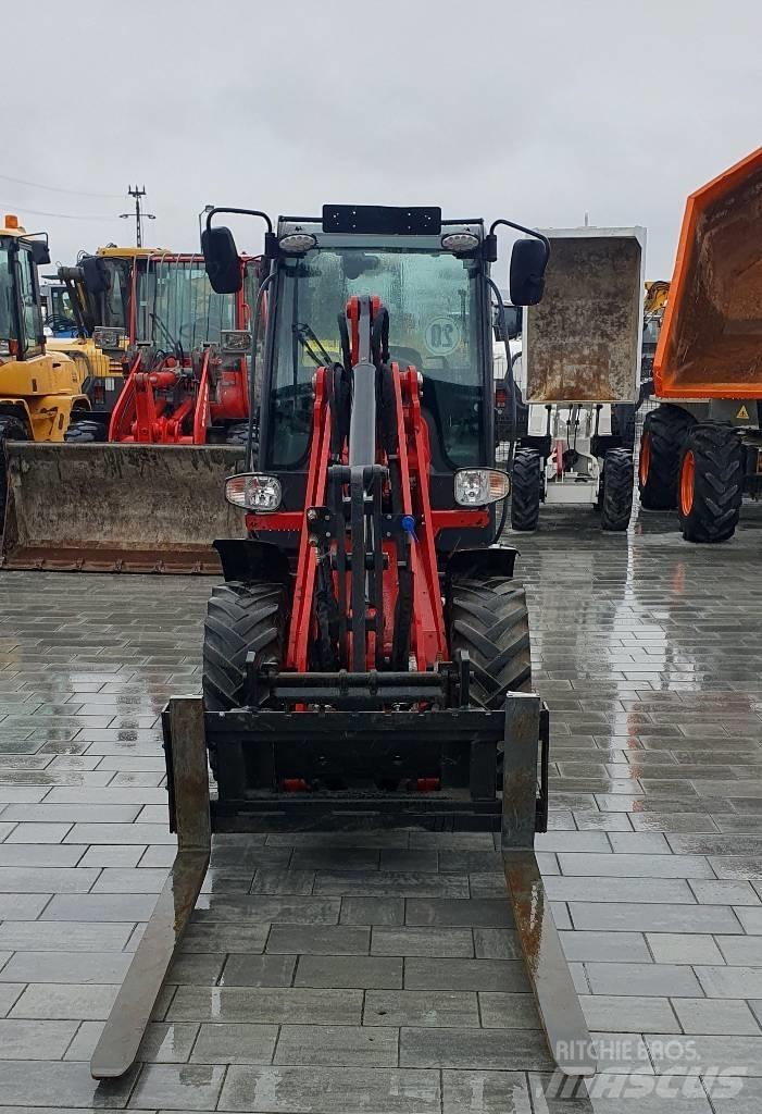 Schafer 4670 Pienkuormaajat