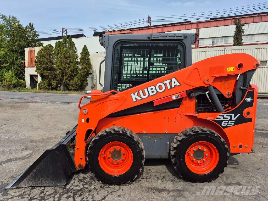 Kubota SSV 65 Liukuohjatut kuormaajat