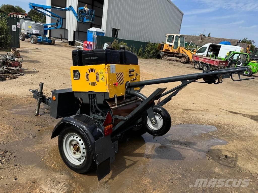 Mecalac MBR71 Yksivalssijyrät