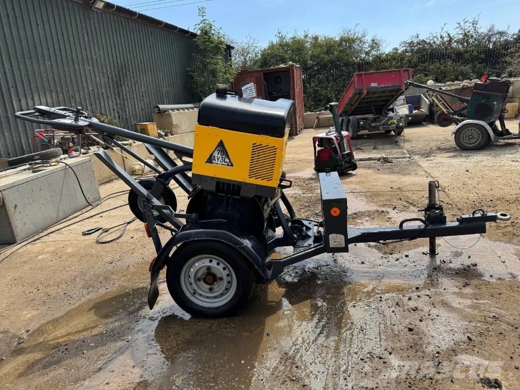Mecalac MBR71 Yksivalssijyrät