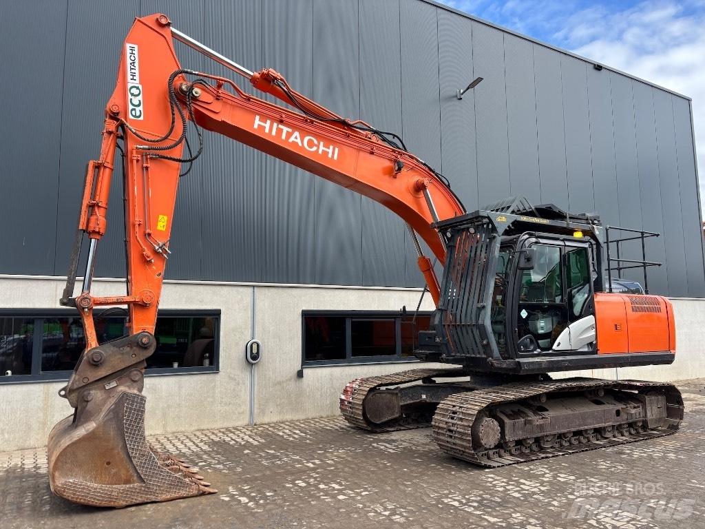 Hitachi ZX 210 LC-6 Telakaivukoneet