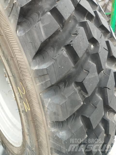 Nokian 440/80X30 Renkaat ja vanteet