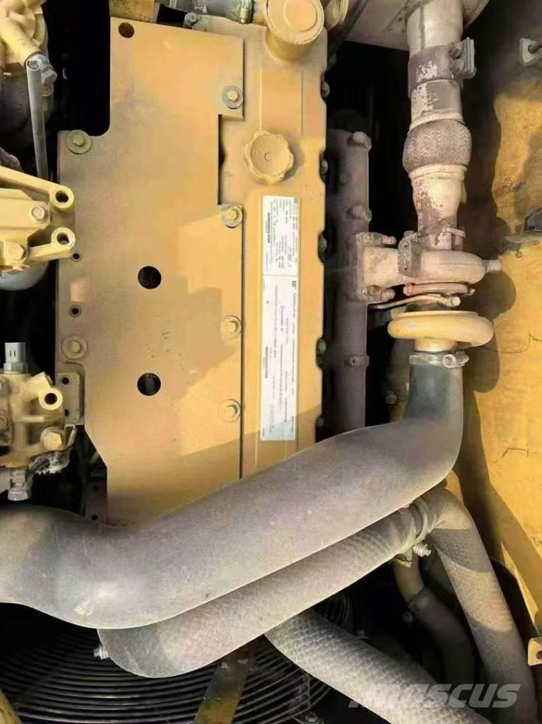 CAT 320 D L Telakaivukoneet