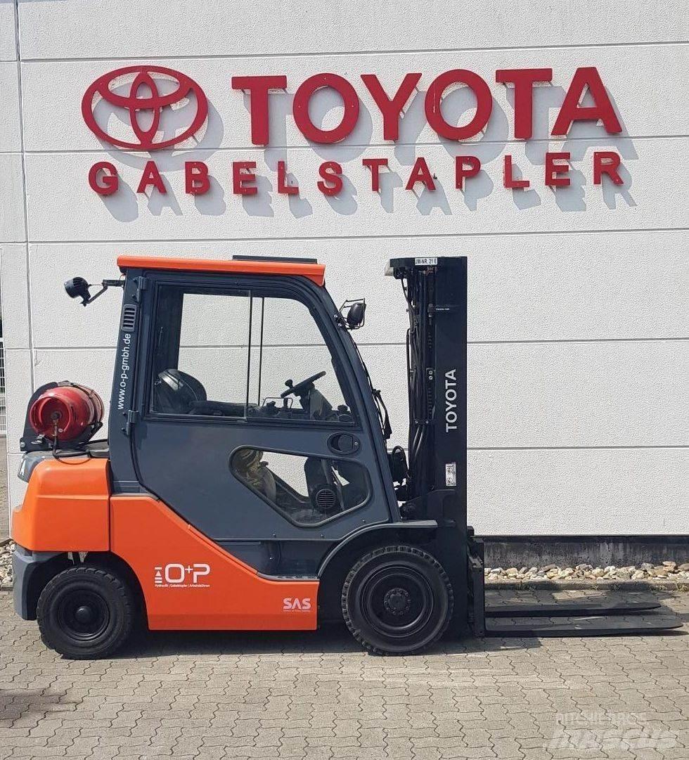 Toyota 02-8FGF25 Nestekaasutrukit