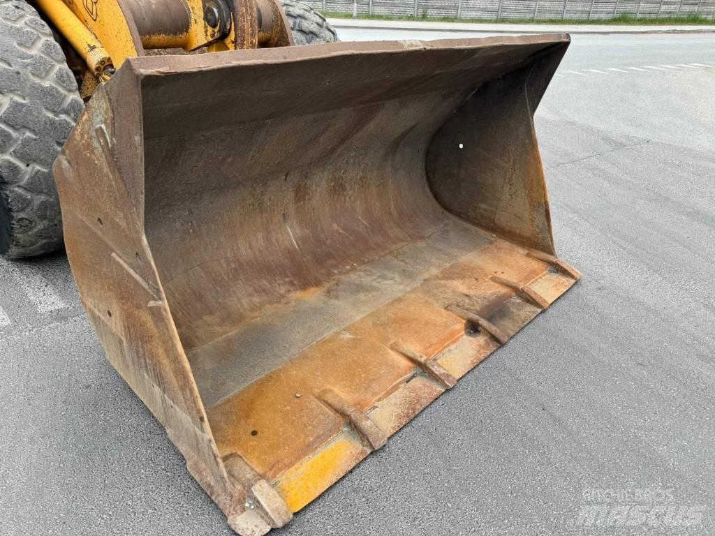 Liebherr L 538 Pyöräkuormaajat