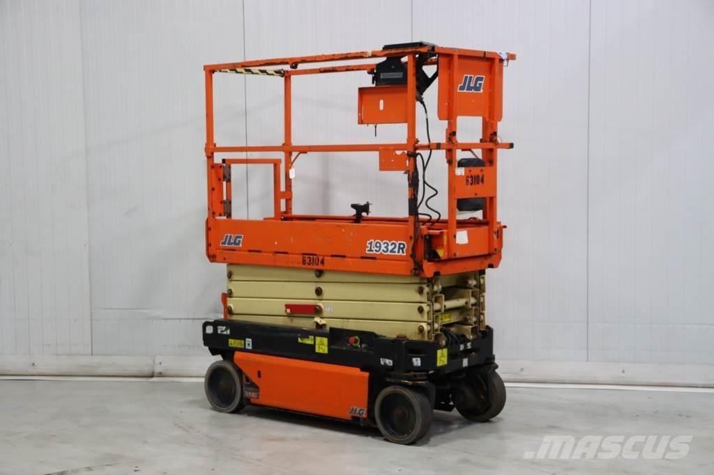 JLG 1932R Saksilavat