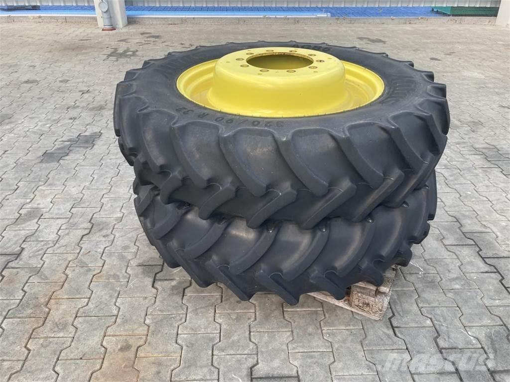 Mitas 320/90R32 Renkaat ja vanteet