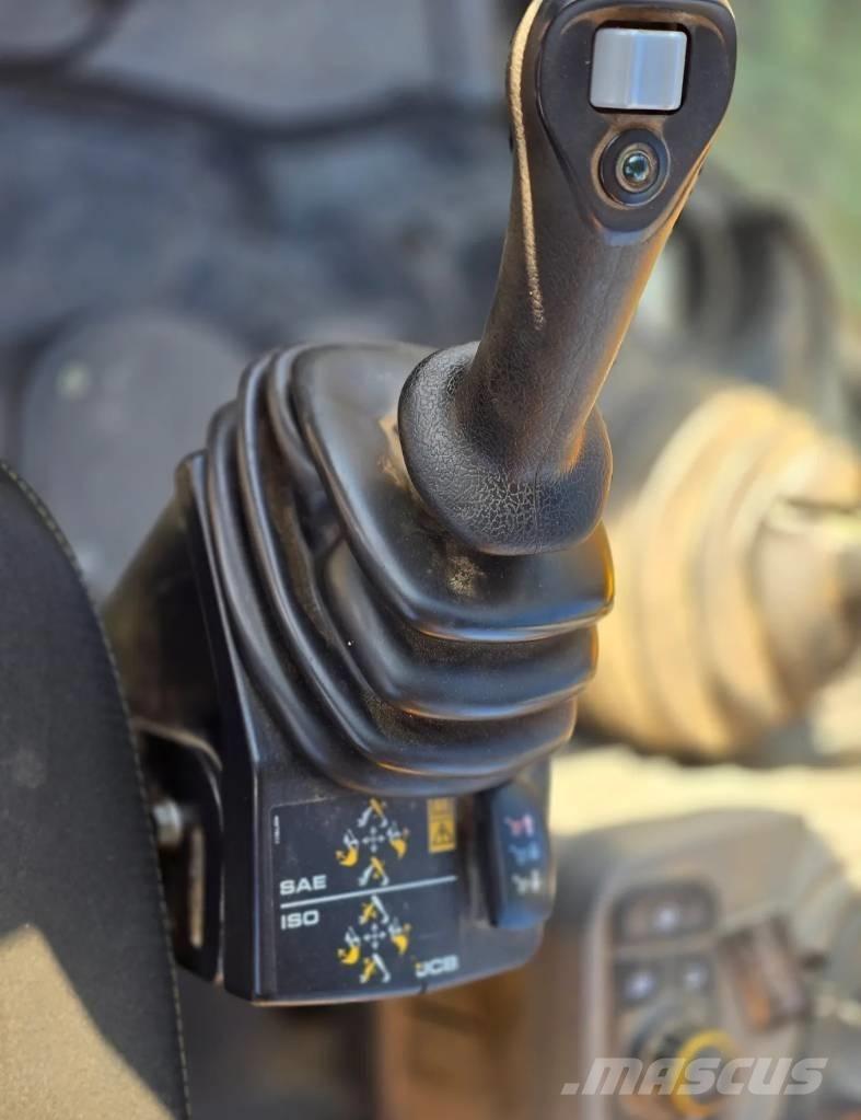 JCB 3 CX 14L5WA Kaivurikuormaajat
