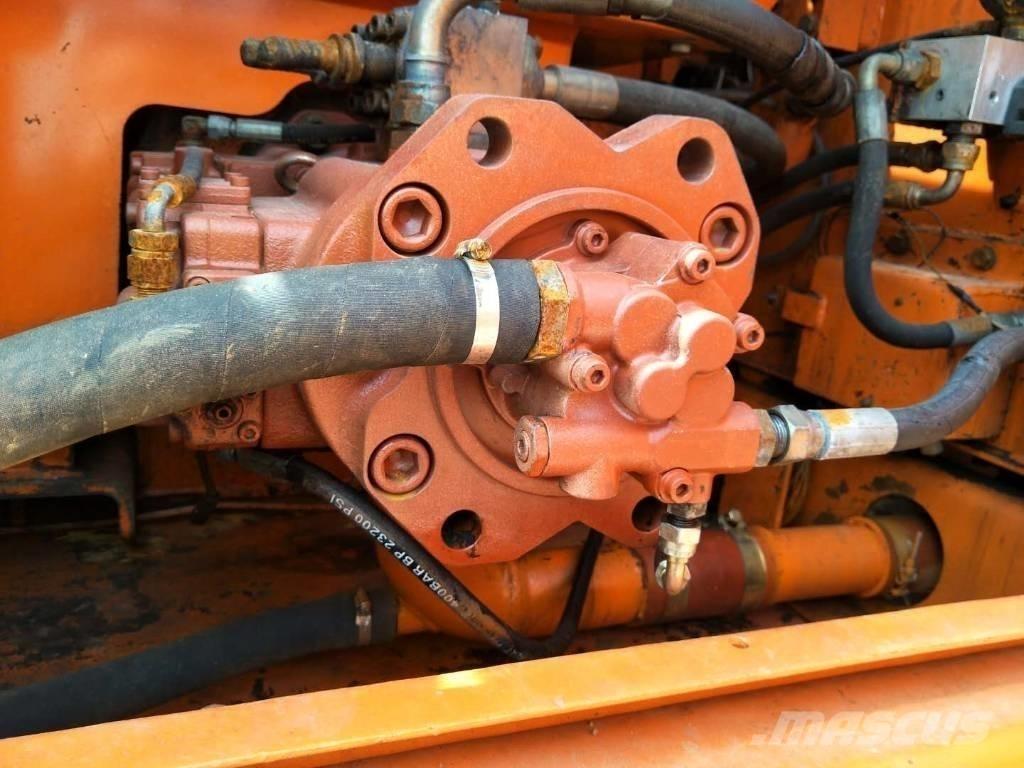 Doosan DX 225 LC Telakaivukoneet