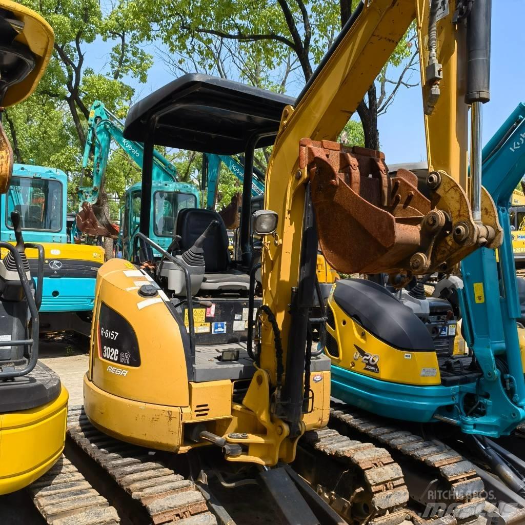 CAT 302 Minikaivukoneet < 7t