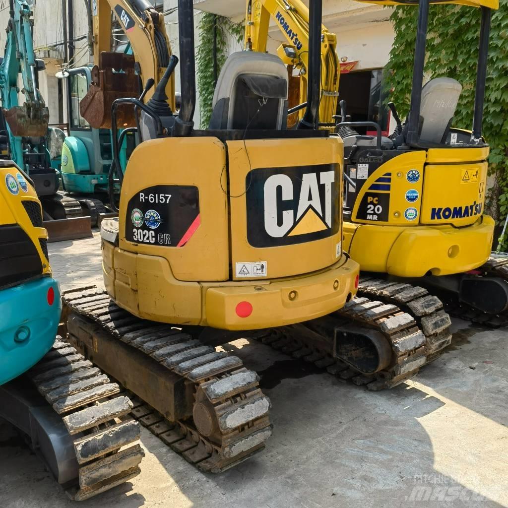 CAT 302 Minikaivukoneet < 7t