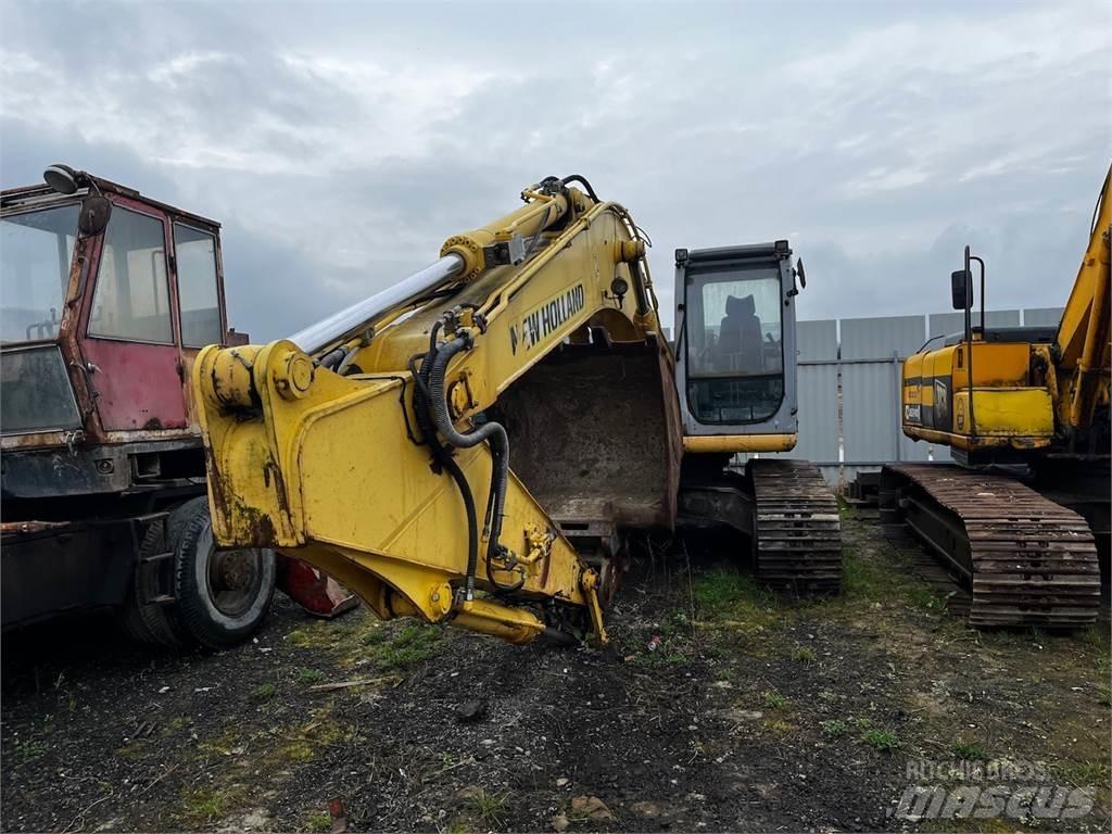 New Holland E 215 Muut koneet