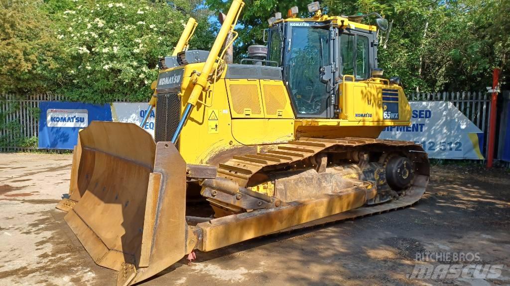 Komatsu D65WX-18 Telaketjupuskutraktorit