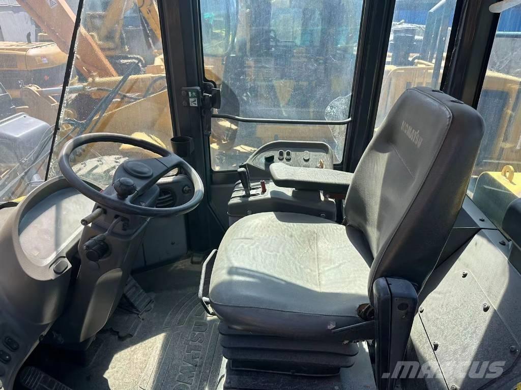 Komatsu WA380-6 Pyöräkuormaajat