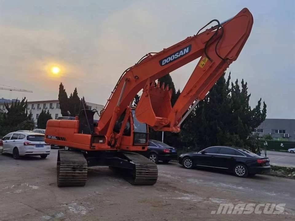 Doosan dx225 Telakaivukoneet