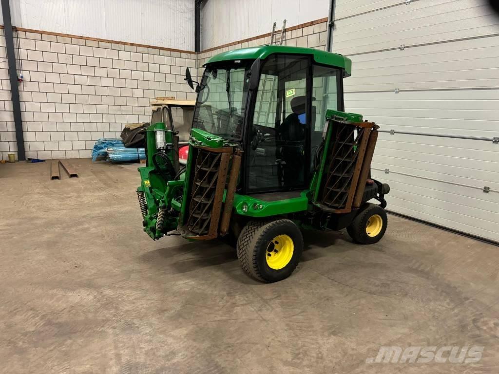 John Deere 1905 Päältäajettavat ruohonleikkurit