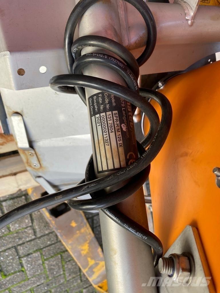 Matev SPR-H/M 125 Taajamatraktorien varusteet