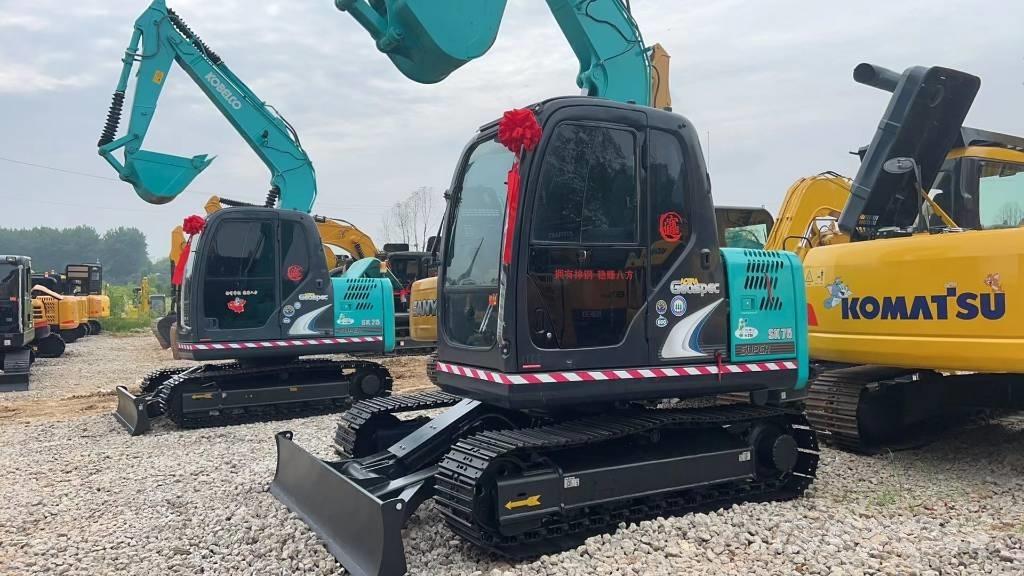 Kobelco SK 75 Midikaivukoneet 7t - 12t
