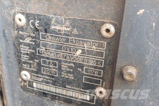 Develon DX 10 Z Minikaivukoneet < 7t