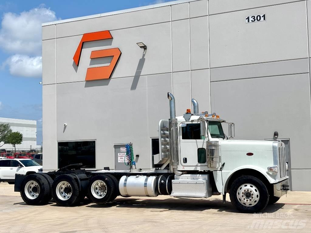 Peterbilt 388 Vetopöytäautot