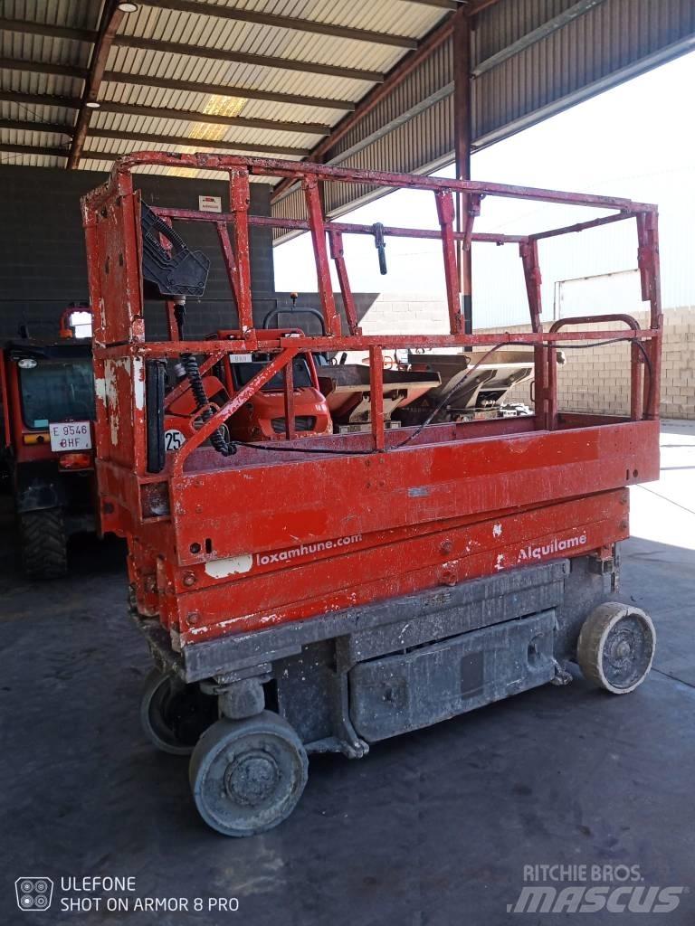 JLG 2030 ES Saksilavat