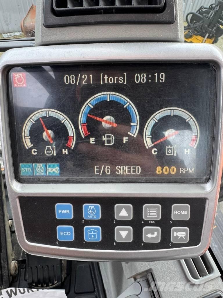 Doosan DX 140 W Pyöräkaivukoneet