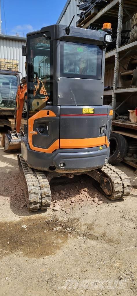 Develon DX 27 Z-7 Minikaivukoneet < 7t