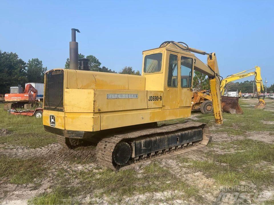 John Deere 690 B Telakaivukoneet