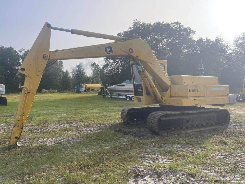 John Deere 690 B Telakaivukoneet
