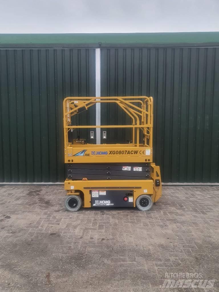 XCMG XG 0807 AC Saksilavat