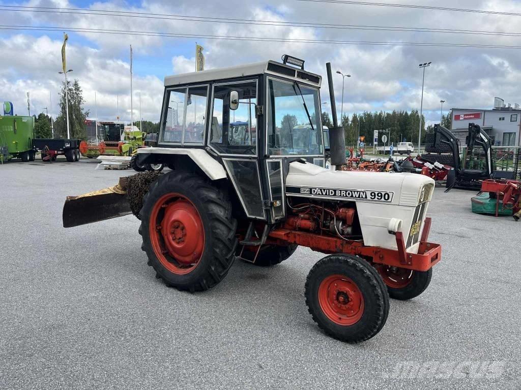 David Brown 990 Traktorit