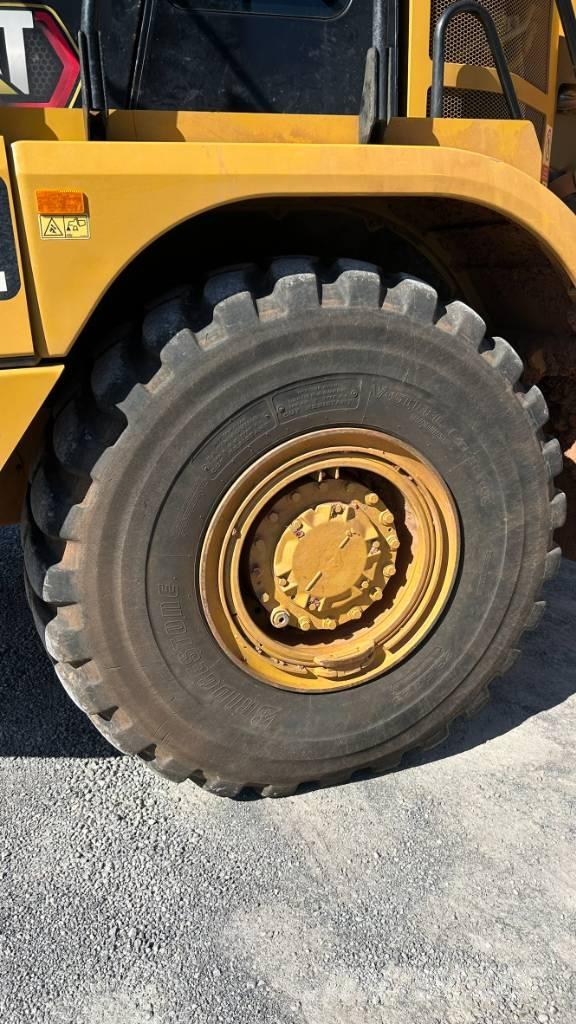 CAT 730 - 04A Dumpperit