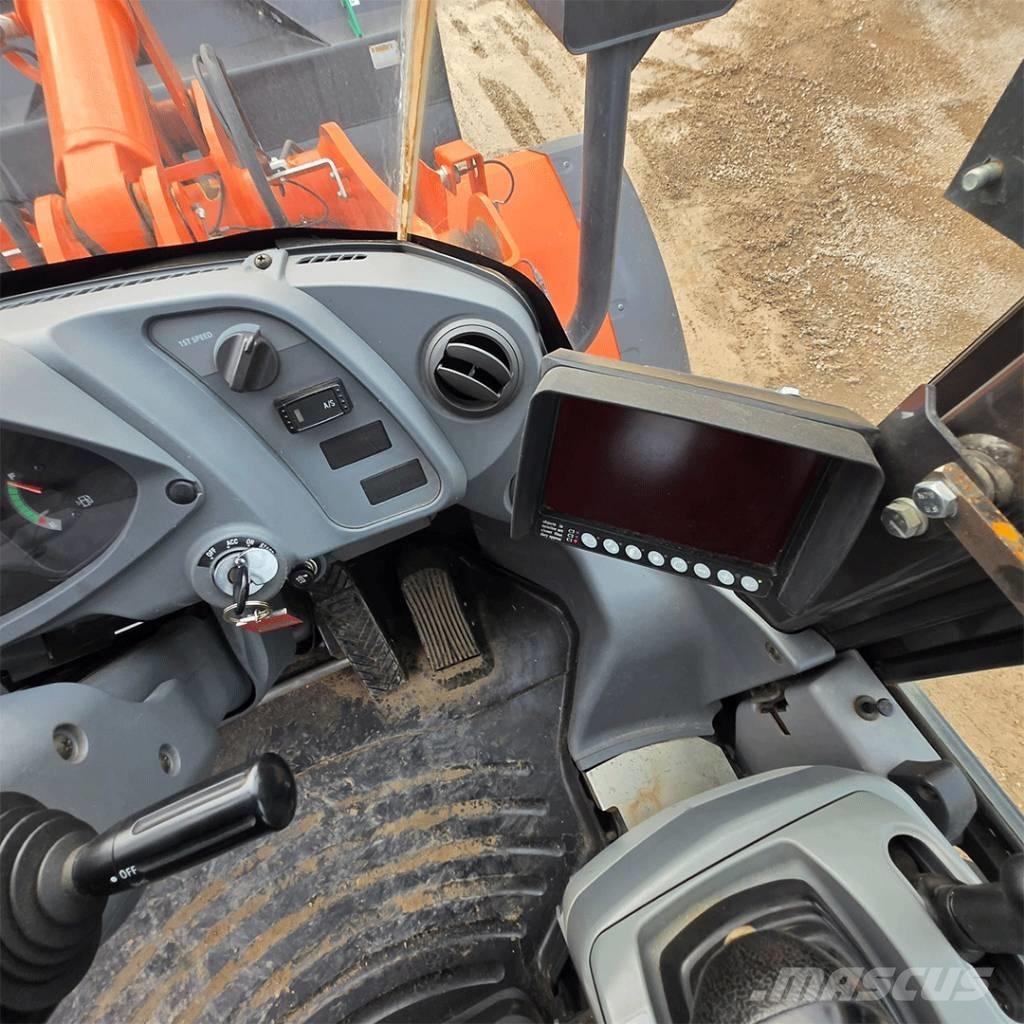 Hitachi ZW150-6 Pyöräkuormaajat