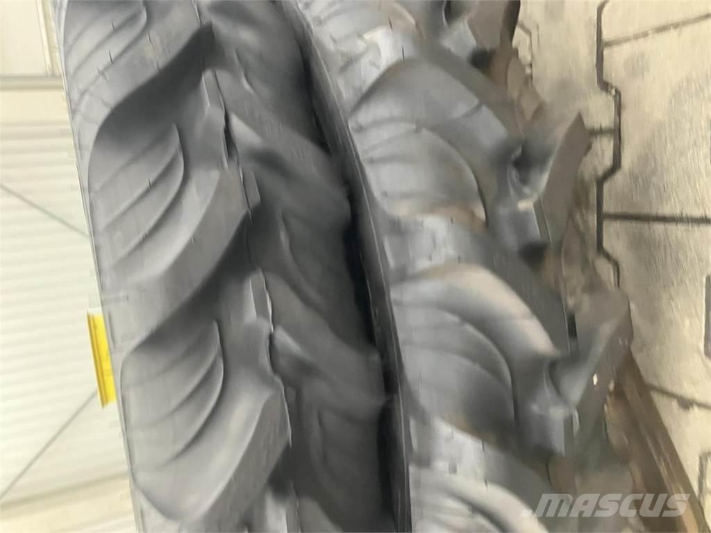 Taurus 230/95R36 Renkaat ja vanteet