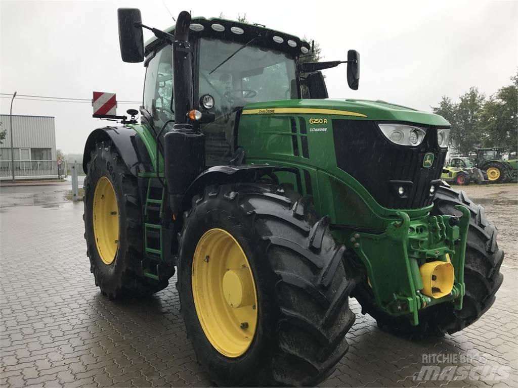 John Deere 6250R Traktorit