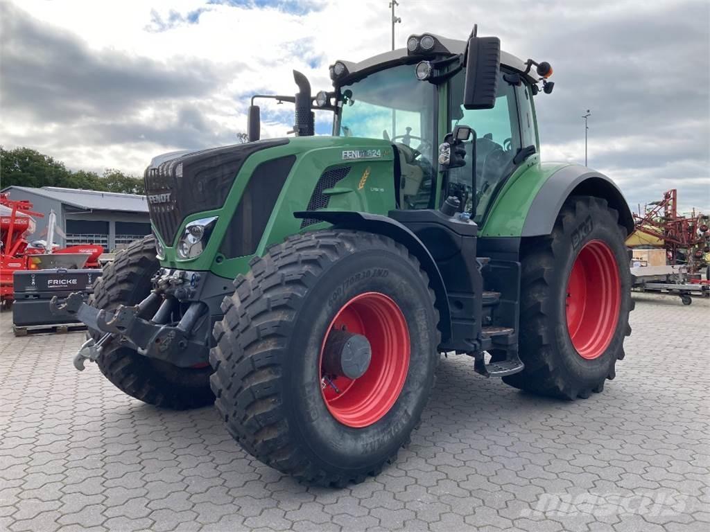 Fendt 824 Vario S4 Traktorit