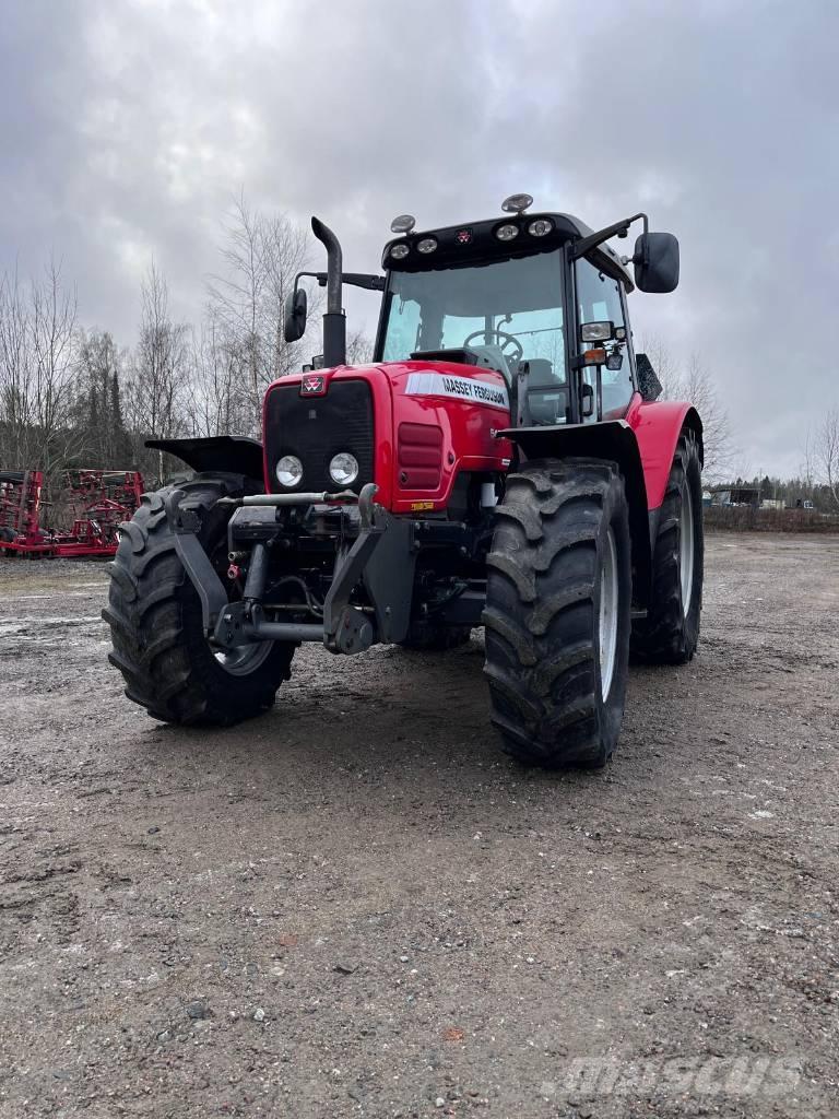 Massey Ferguson 5470 Traktorit