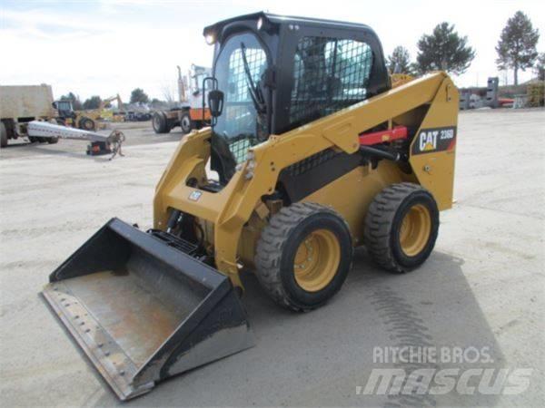 CAT 236 D Liukuohjatut kuormaajat