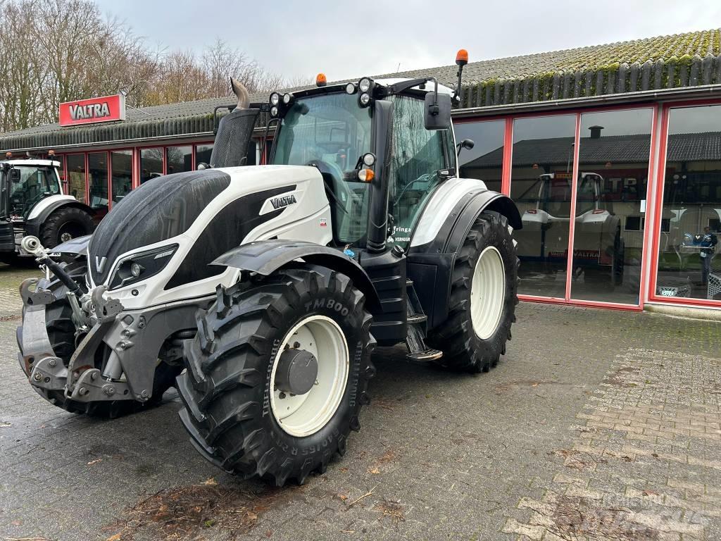 Valtra T154 Active Traktorit