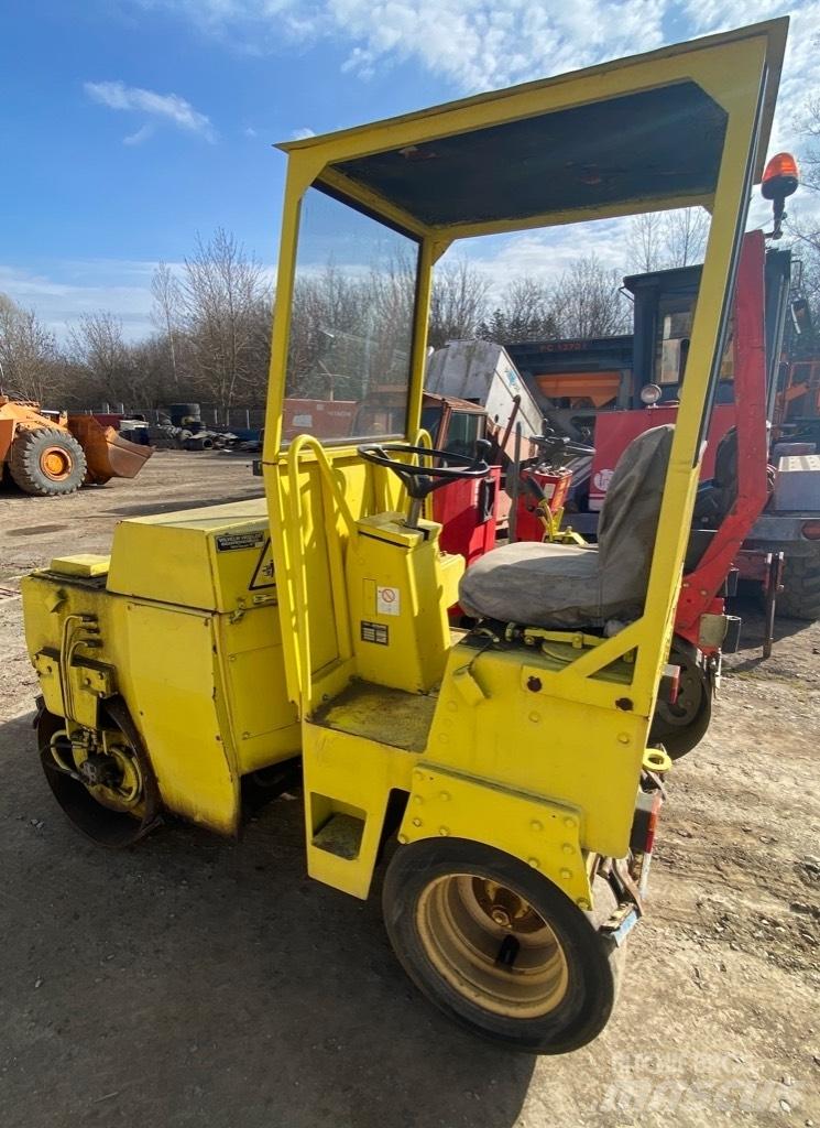 Bomag BW 100 AC Yhdistelmäjyrät