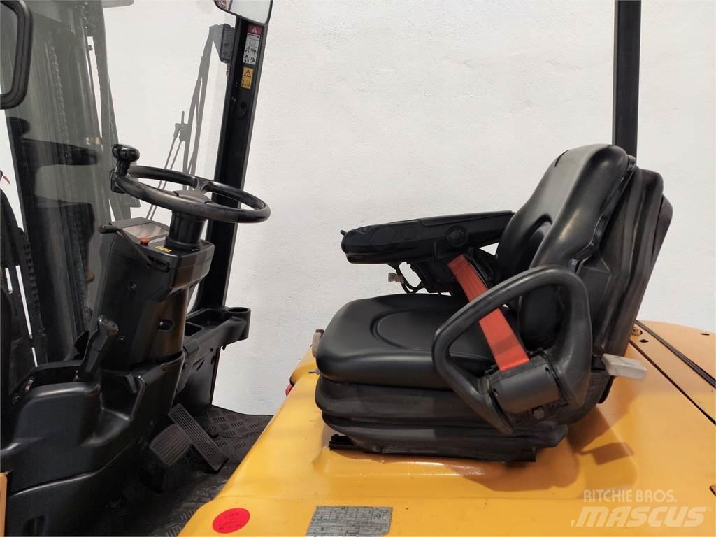 CAT EP25K PAC Sähkötrukit