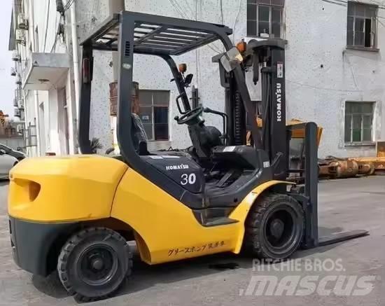 Komatsu 30 Dieseltrukit