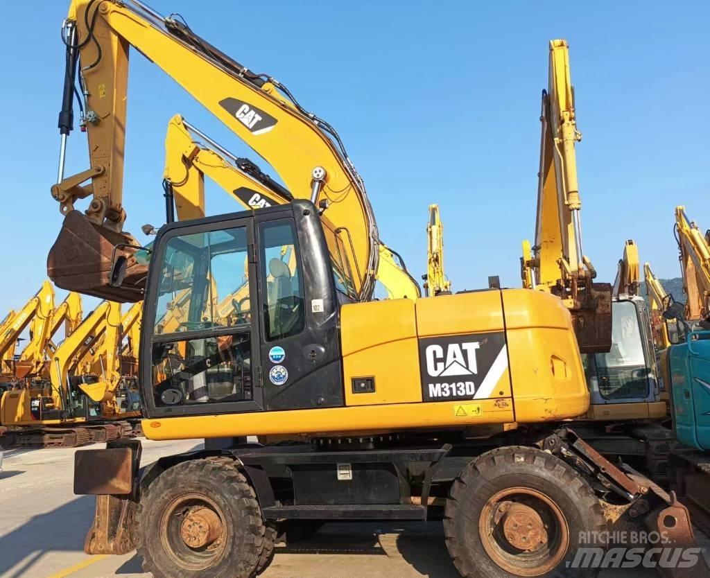 CAT CAT313D Midikaivukoneet 7t - 12t