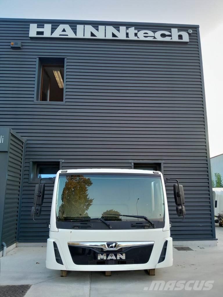 MAN DAY CAB Ohjaamot ja sisustat