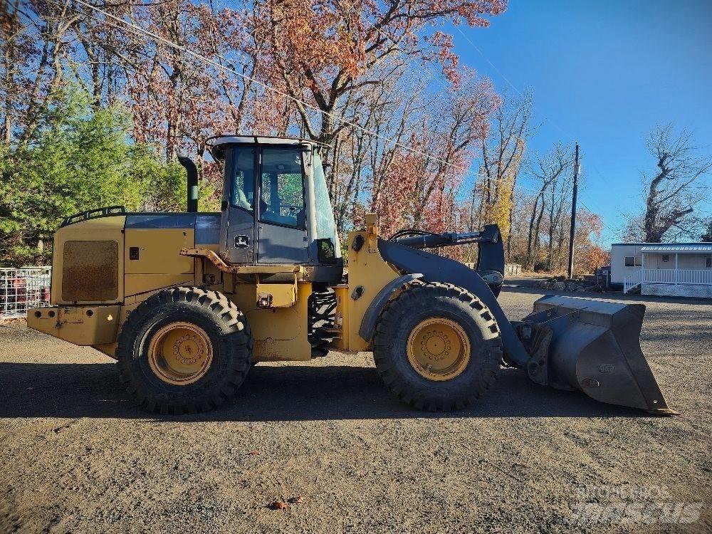 John Deere 624 J Pyöräkuormaajat