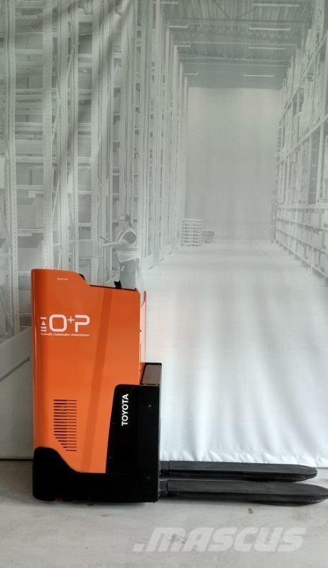 Toyota LSI200 Käyden ajettavat pinoamistrukit